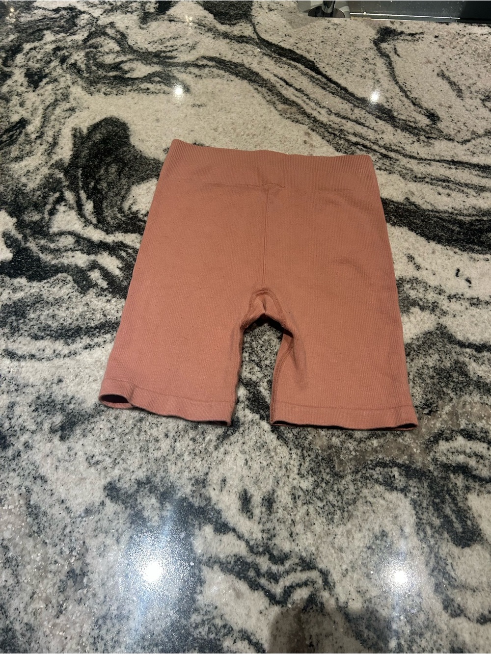 Fabletics women’s bike shorts missing tag